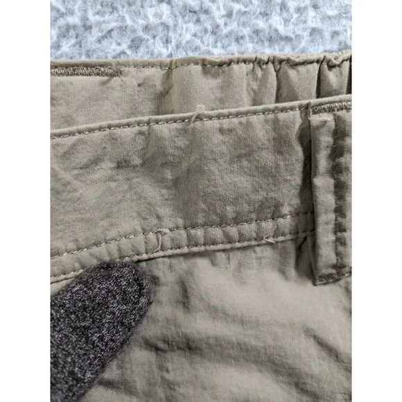 REI Co-op Shorts Mens 40 Nylon Hiking Outdoor Relaxed Cargo Pockets Beige - Picture 12 of 16